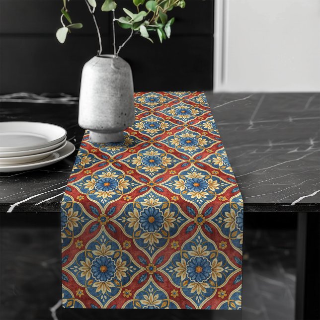 Artisan Look Table Runner mit mediterranen Fliesen Großer Tischläufer (Artisan Look Table Runner with Mediterranean Tiles)