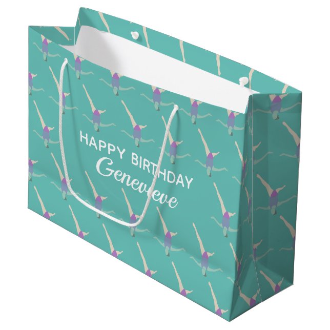 Artistic Swimming Große Geschenktüte (Vorderseite Schrägansicht)