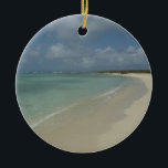 Aruban Beach II Schöne Landschaft Keramikornament<br><div class="desc">Manchmal will man einfach, an einen warmen und tropischen Ort zu gelangen, und dieses Bild fasst das Erlebnis zusammen. Diese tropische Szene zeigt den weißen Sandstrand von Aruba. Karo in unserem Shop für schönere Fotos von karibischen Stränden. Dieses Bild ist auch als Widescreen-Tapete "Aruban Beach II" von MLeWallpapers.com zu sehen....</div>