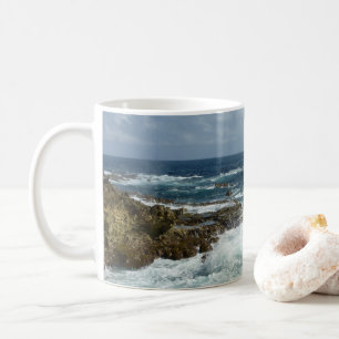 Arubas Felsküste und blauer Ozean Kaffeetasse