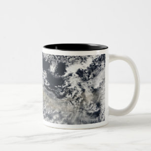 Aschewolke vom Vulkan Eyjafjallajokull Zweifarbige Tasse