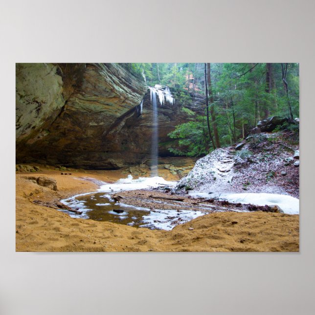 Ash Höhle im Winter, Ohio Poster (Vorne)