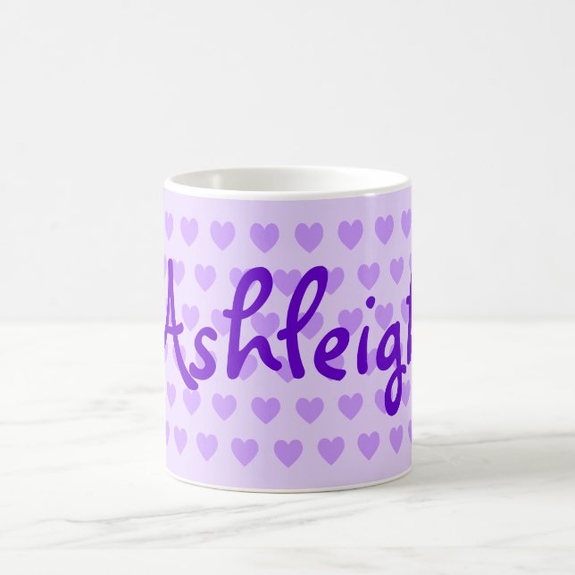 Ashleigh im Lila Tasse (Mittel)