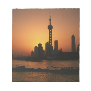 ASIA, China, Shanghai View of Oriental Pearl TV Notizblock