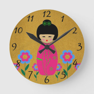 Asian Dolls Runde Wanduhr
