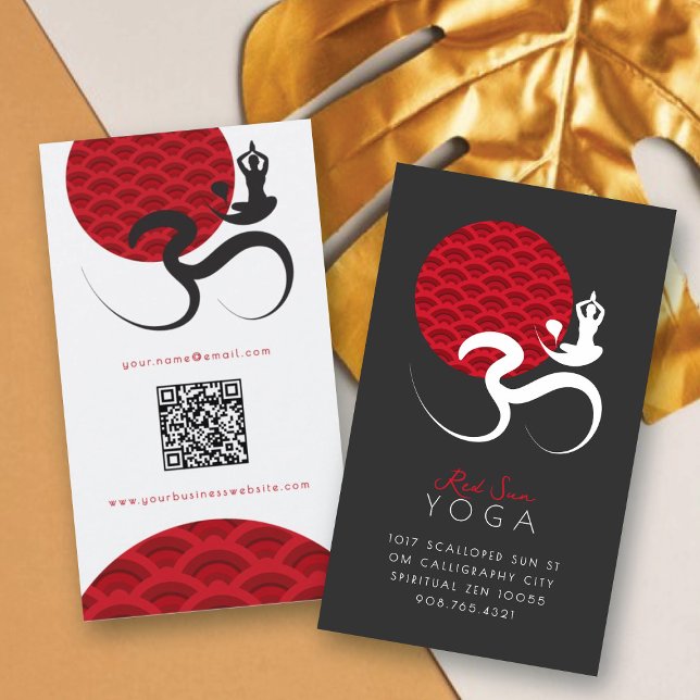 Asian Red Sun Yoga & Modern Zen Calligraphy Om Om Visitenkarte (Scalloped Red Sun Yoga Spiritual Indian Meditate Om Aum Calligraphy Symbol Business Card @ fatfatin)