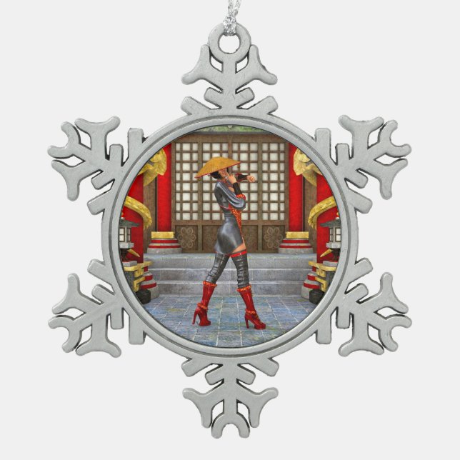 Asian Warrior Maiden Schneeflocken Zinn-Ornament (Vorderseite)