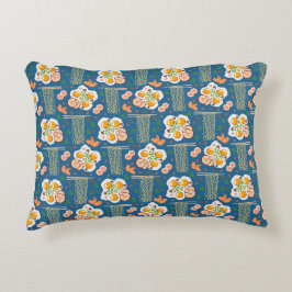 Asiatisch Inspiriertes Kissen mit Nudeln