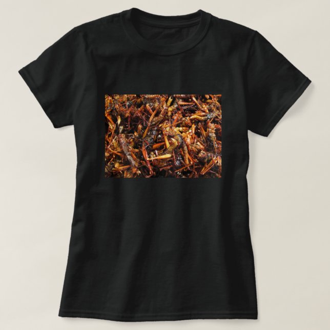 Asiatische Küche mit frittiertem Grasshopper (Takk T-Shirt (Design vorne)