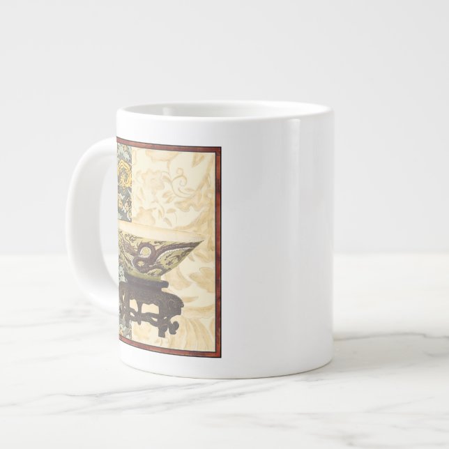 Asiatische Tapisserie mit Bowl- und Drachendesign Jumbo-Tasse (Vorderseite Links)