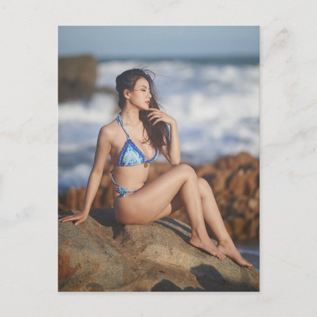 Asiatisches Bikini-Foto Postkarte (Vorderseite)