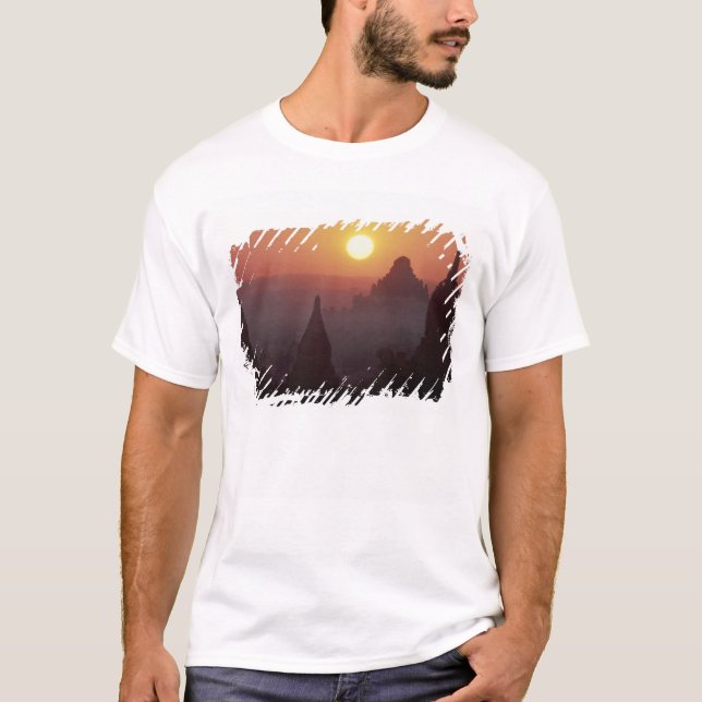 Asien, Birma (Myanmar), Heide (Bagan) Der Tempel T-Shirt (Vorderseite)