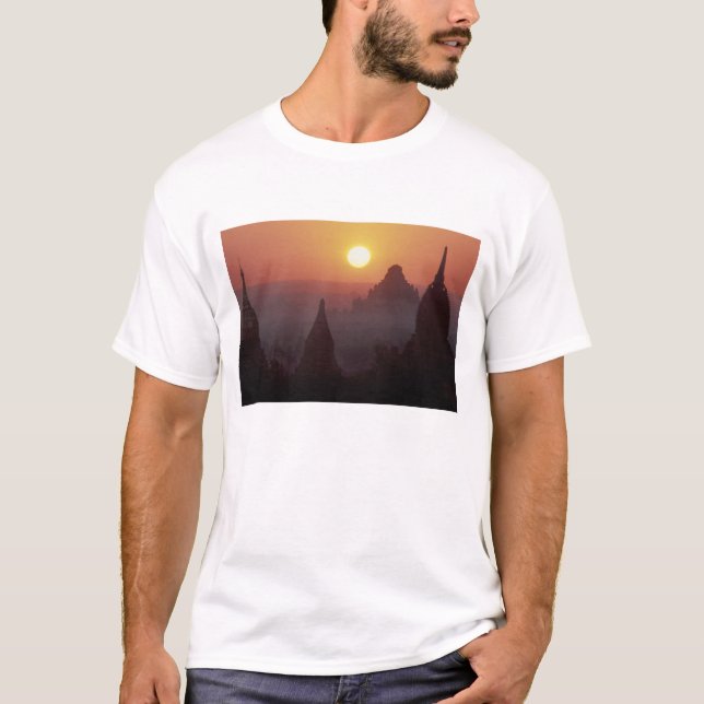 Asien, Birma (Myanmar), Heide (Bagan) Der Tempel T-Shirt (Vorderseite)