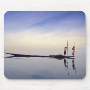 Asien, Burma, (Myanmar) Fischerboot gespiegelt auf Mousepad