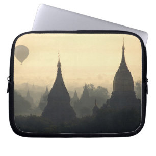 Asien, Burma, (Myanmar), Pagan (Bagan) Heißluft Laptopschutzhülle