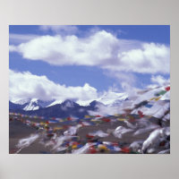 Asien, China, Tibet, Tangla-Pass. Gebetsflaggen,