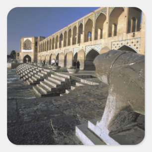 Asien, Iran, Isfahan. Pol-e Khaju-Brücke. Quadratischer Aufkleber