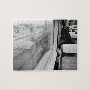 Asien, Japan. An Bord des Shinkansen-Bullet-Zugs Puzzle