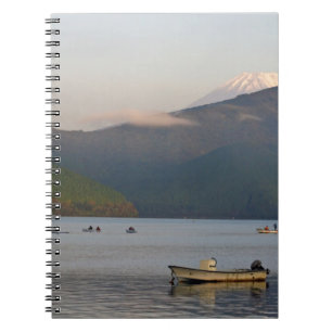 Asien, Japan, Hakone. Frühmorgensansichten des Mt. Notizblock