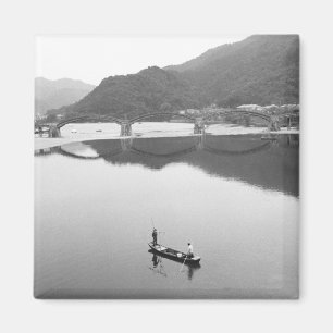 Asien, Japan, Iwakuni. Fischer und historische Brü Magnet