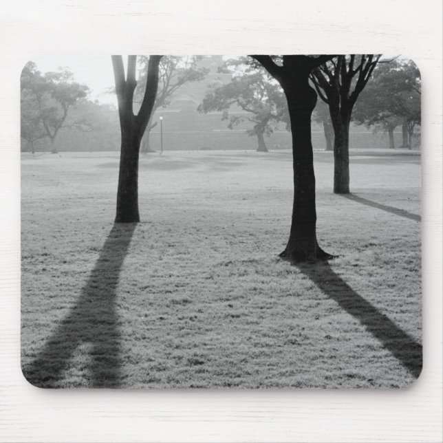 Asien, Japan, Kumamoto. Sonnenaufgang über Kumamot Mousepad (Vorne)