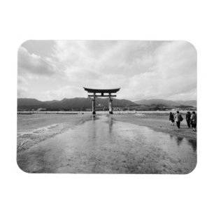 Asien, Japan, Myajima. Das Torri-Tor Magnet