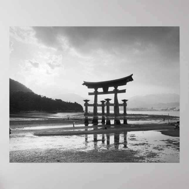 Asien, Japan, Myajima. Torri Gate Poster (Vorne)