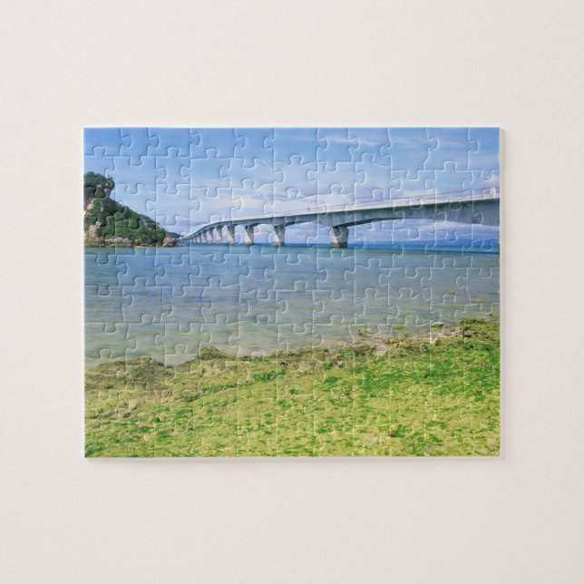 Asien, Japan, Okinawa, Kouri-Brücke Puzzle (Horizontal)