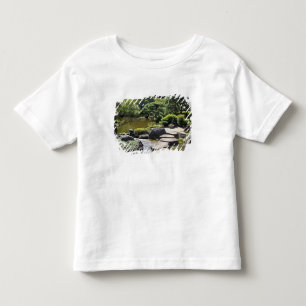 Asien, Japan, Tokio. Der japanische Garten im Kleinkind T-shirt