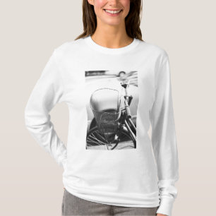 Asien, Japan, Tokio. Fahrradkorb in Ginza T-Shirt