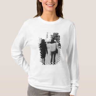 Asien, Japan, Tokio. Junge Frauen in Ginza. T-Shirt