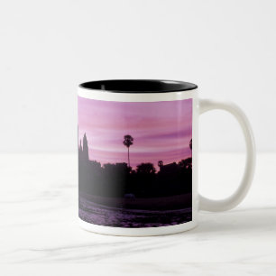 Asien, Kambodscha, Siem Reap, Angkor Wat (b. 12. J Zweifarbige Tasse