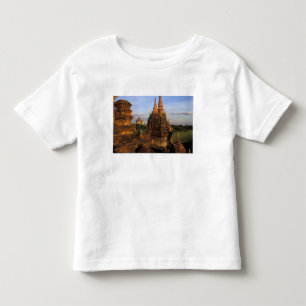 Asien, Myanmar, Bagan. Alte Tempel und Kleinkind T-shirt