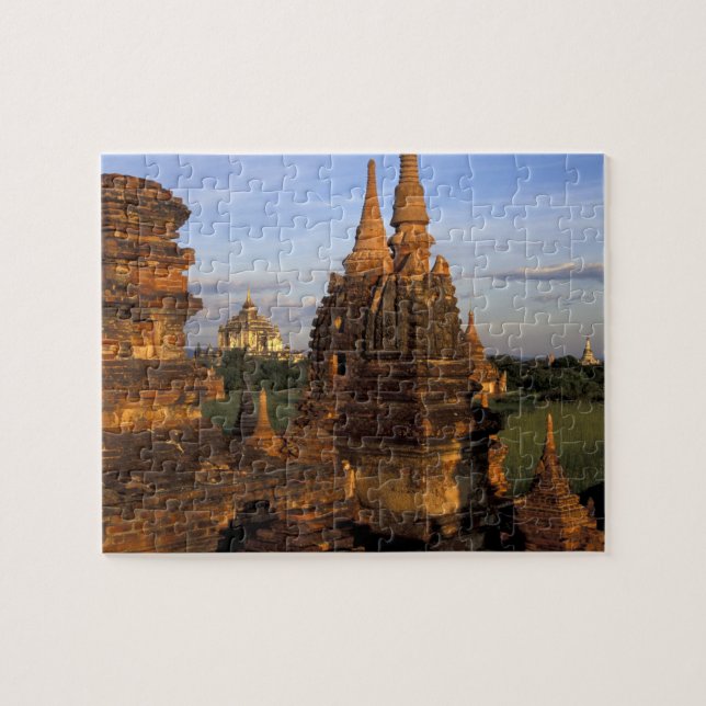 Asien, Myanmar, Bagan. Antike Tempel und Puzzle (Horizontal)