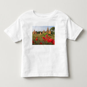 Asien, Myanmar (Birma), Bagan (Pagan). Ein Bagan Kleinkind T-shirt