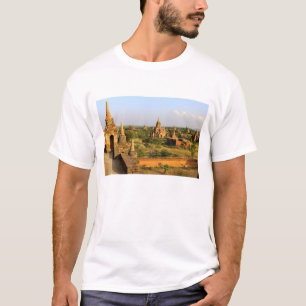 Asien, Myanmar (Burma), Bagan (Pagan). Verschieden T-Shirt