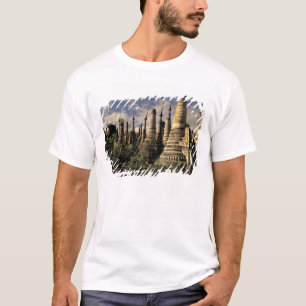 Asien, Myanmar, Inle-See. Alte Ruinen von T-Shirt