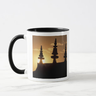 Asien, Nepal, Kathmandu. Bouddhanath Stupa. Tasse