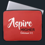 ASPIRE HIGHER Inspiration Christliche Schrift Laptopschutzhülle<br><div class="desc">Inspirationsbotschaft - Aspire Higher - mit Schriftzeichen Colossians 3:2 "Set deinen Geist auf die Dinge oben". Eine motivierend Nachricht, einfach aber stilvoll dargestellt. Text ist vollständig anpassbar, sodass Sie mit Ihrer eigenen Lieblingsnachricht und Scripturreferenz personalisieren können, oder Sie können verlassen, wie es ist. Ein großartiges Geschenk das ganze Jahr über...</div>