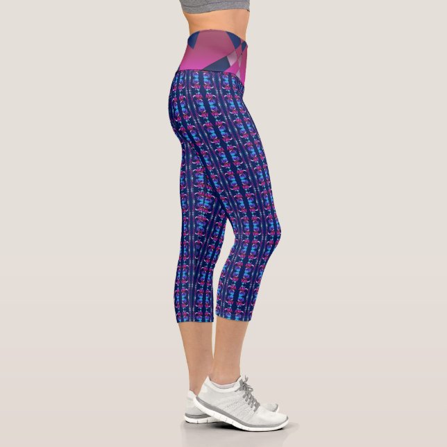 Assault on the Medieval Castle Capri Leggings (Rechts)