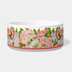 Assortierte Peonies auf einer Salatschüssel Napf
