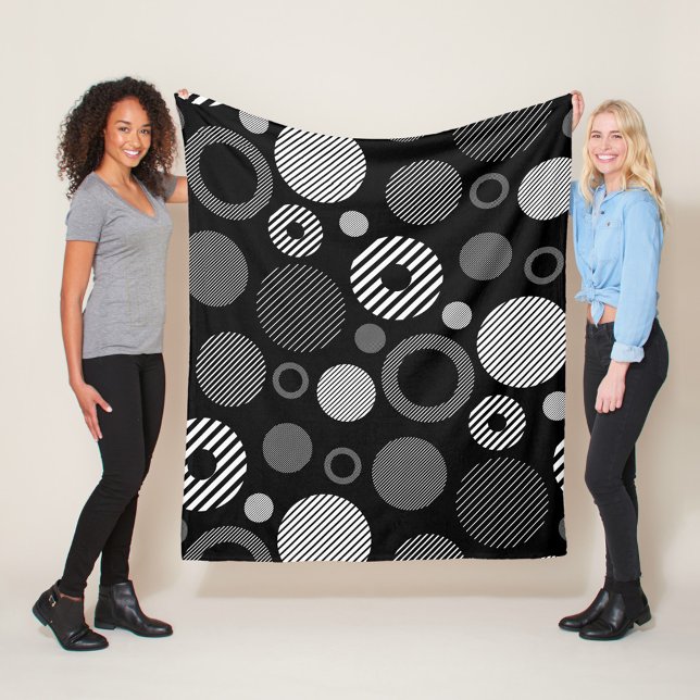 Ästhetisch geometrisch dekorierte Fleecedecke (Von Creator hochgeladen)