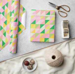 Ästhetische Muster in niedlichen Rosa und Grün Geschenkpapier