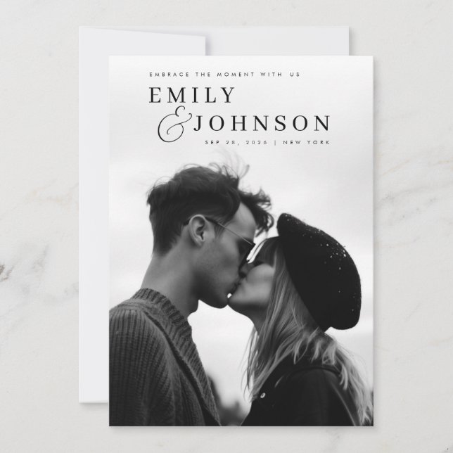 Ästhetisches Schwarz-Weiß-QR-Foto Einladung (Vorderseite)