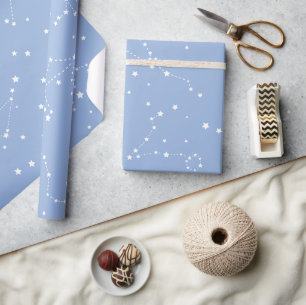Astrologie Pastellblau Weiße Sterne Sternbild Geschenkpapier