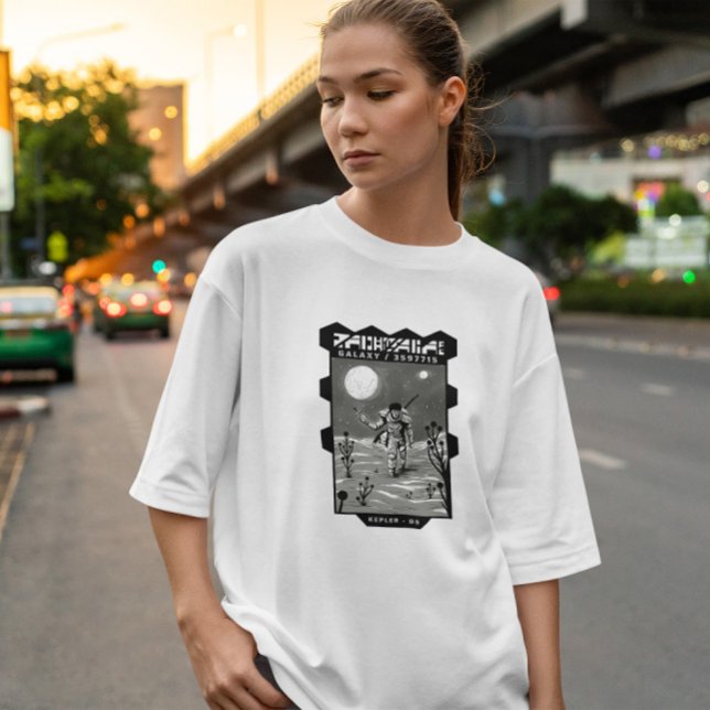 Astronaut Adventure T-Shirt (Von Creator hochgeladen)