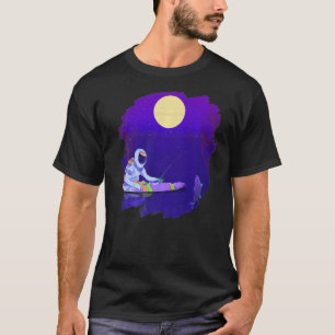 Astronaut Angelboot Weltraum Ozean See Cool Fisch  T-Shirt