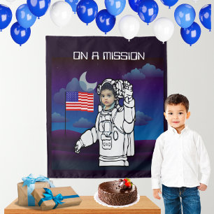 Astronaut auf dem Mond Weltraum Junge Geburtstag Wandteppich