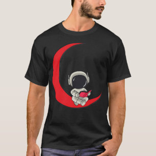 Astronaut auf dem Roten Halbmond lesen - Art Desi T-Shirt