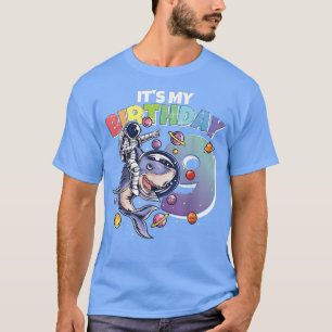 Astronaut auf Shark 9th Birthday Boy Girl 9 Jahre  T-Shirt